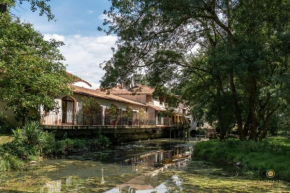 Гостиница Moulin du Val de Seugne  Монак